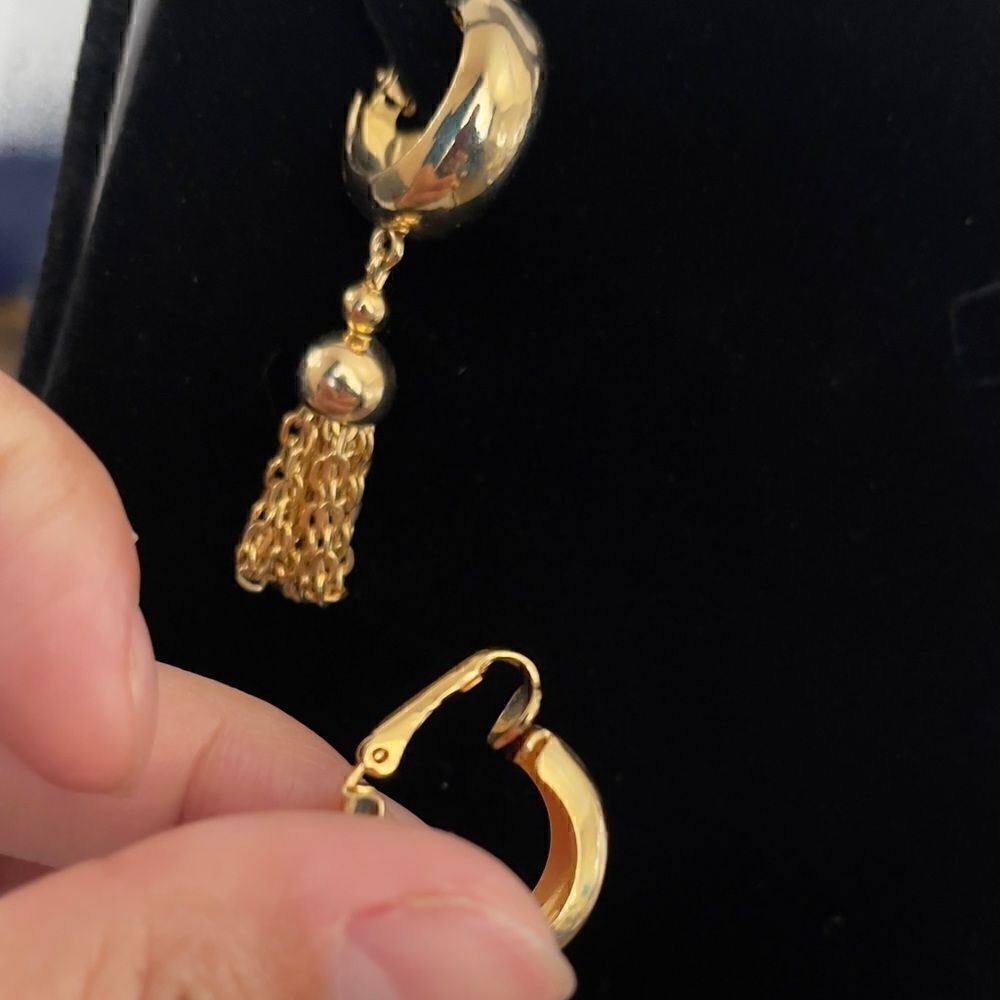 Gold tone vintage choker necklace and clip on earring set - Picture 9 of 9